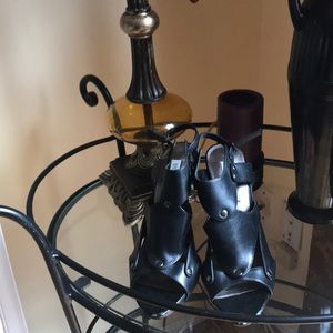 Black sexy Steve Madden sandal